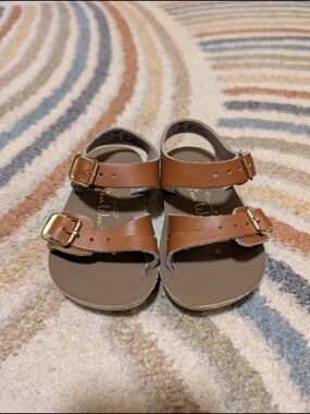 Salt Water Sandals by Hoy Toddler Tan Brown Sandals with Gold Buckles